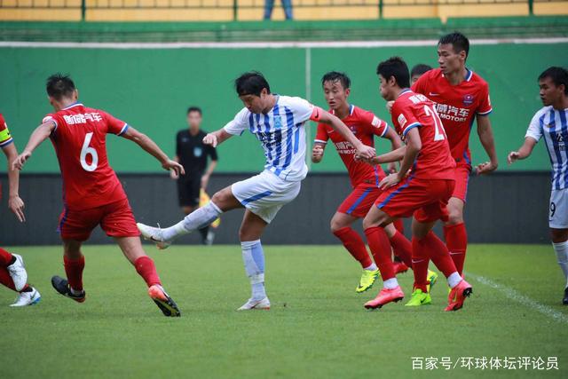 巴黎半场换人：登贝莱换下新援阿克利乌什
